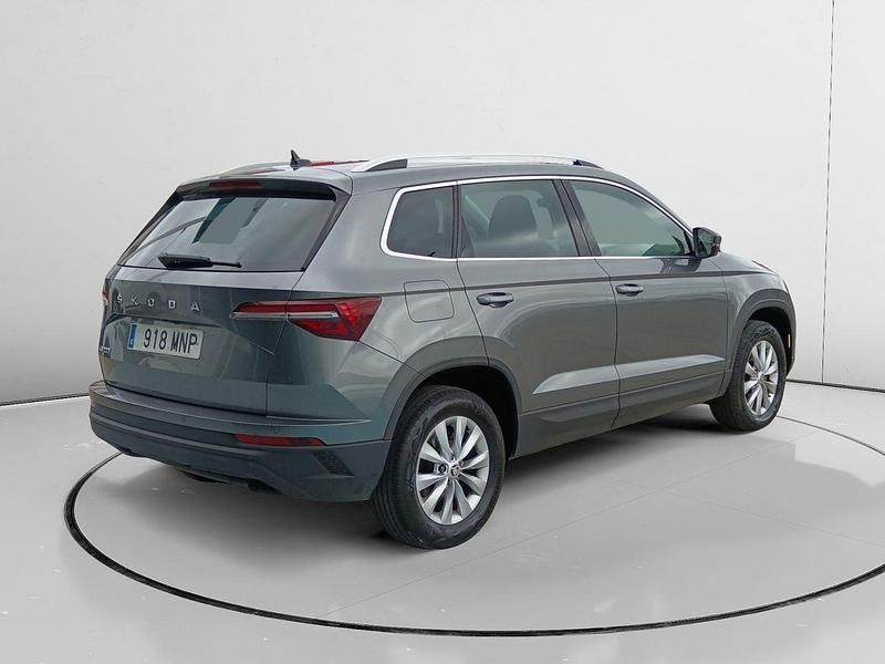 Usado Skoda Karoq Ambition 116 CV (85 kW) 2024 Gris SUV