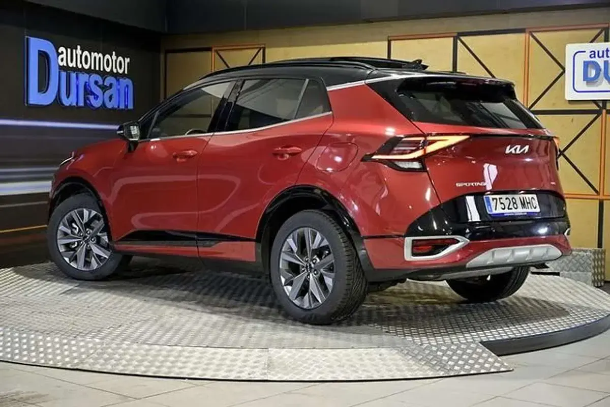 Usado Kia Sportage GT-Line 239 CV (175 kW) 2023 Rojo SUV