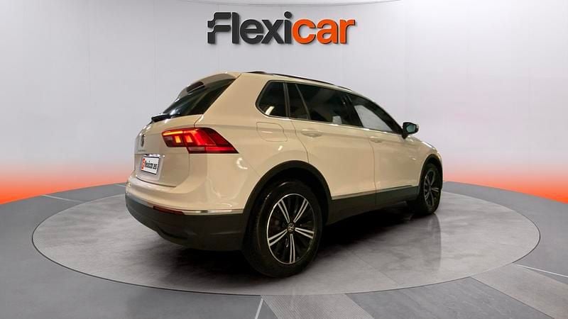 Usado VW Tiguan Life 122 CV (89 kW) 2021 Blanco SUV