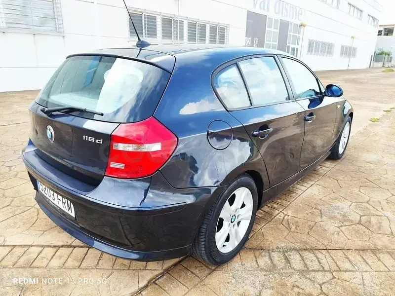 Usado BMW 118 143 CV (105 kW) 2007 Azul Utilitario