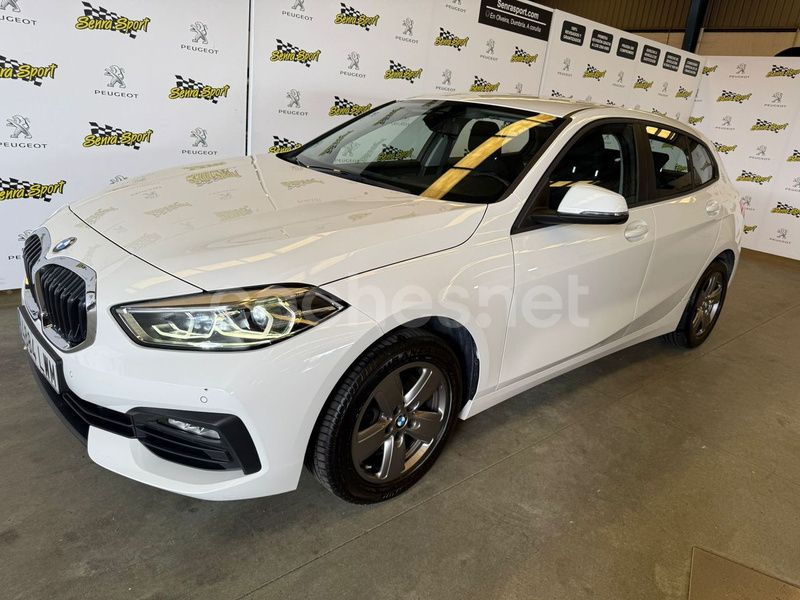 Blanco Usado 2022 BMW 116 Utilitario | 21.800 € (Un poco caro) - Imagen 1/4