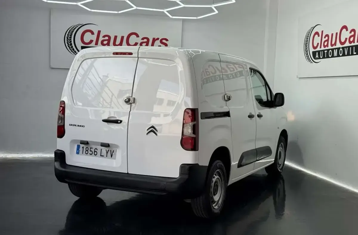 Usado Citroën Berlingo 102 CV (75 kW) 2022 Blanco Monovolumen