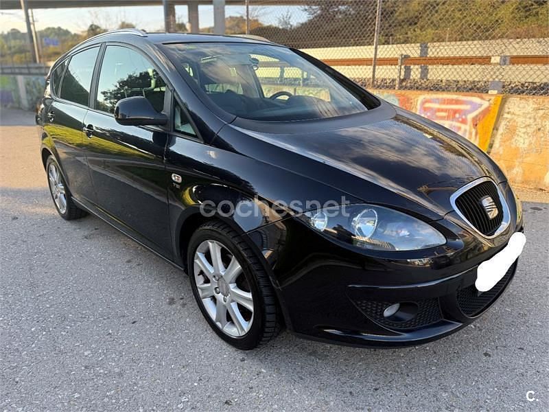 Usado Seat Altea XL 125 CV (91 kW) 2009 Negro Monovolumen