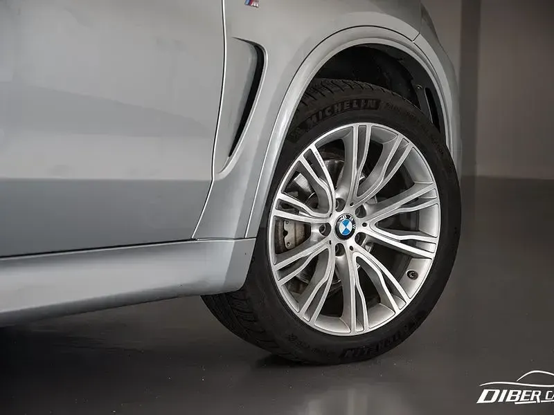 Usado BMW X5 M Sport 258 CV (189 kW) 2017 Gris / plata SUV
