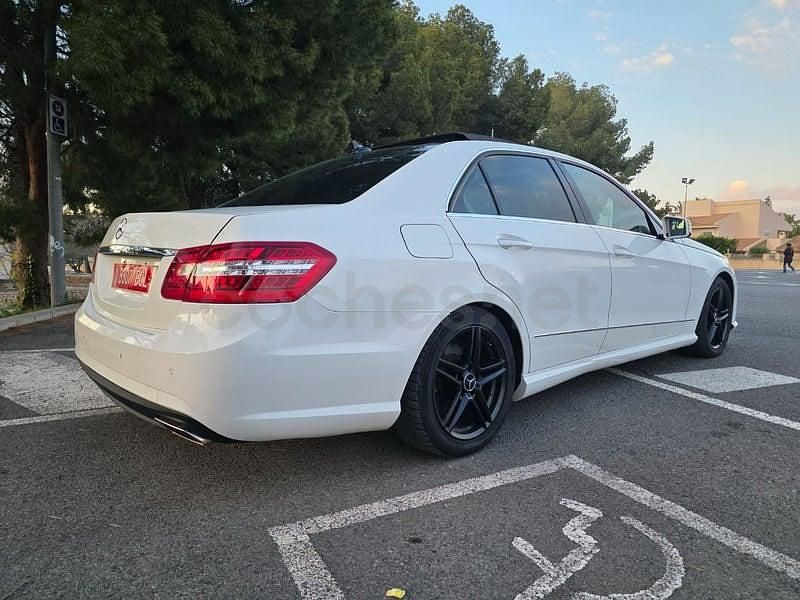 Usado Mercedes E220 Avantgarde 170 CV (125 kW) 2012 Blanco Berlina