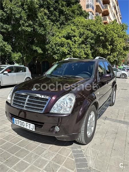 Usado Ssangyong (KGM) Rexton II 165 CV (121 kW) 2007 Negro SUV