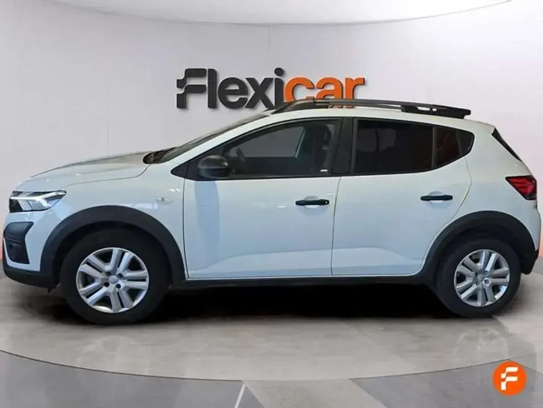 Usado Dacia Sandero Essentiel 101 CV (74 kW) 2024 Blanco Utilitario
