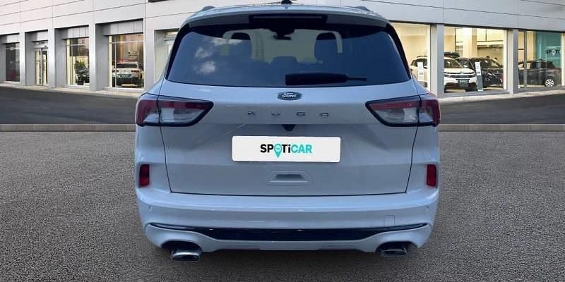 Usado Ford Kuga ST-Line 150 CV (110 kW) 2022 Blanco SUV