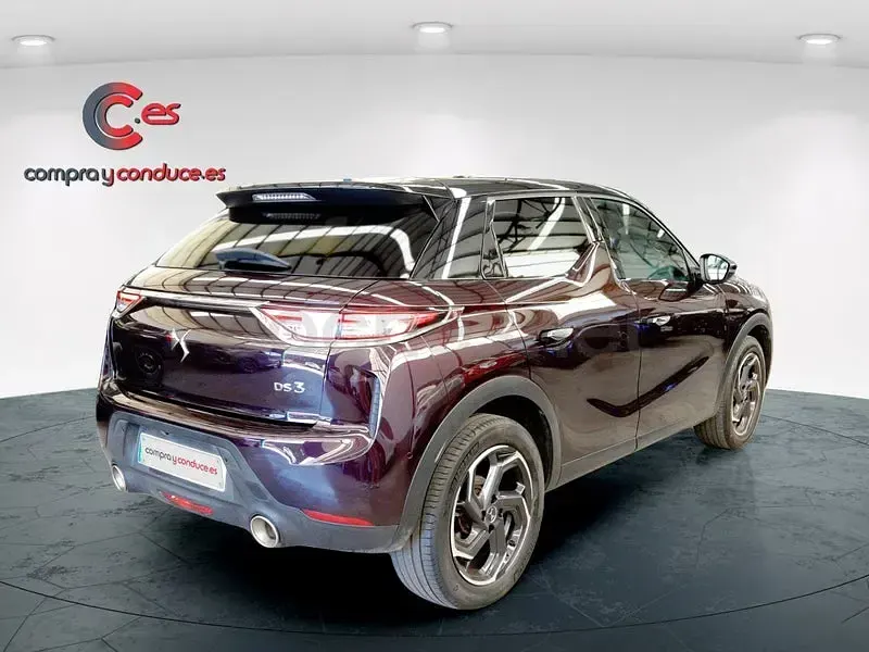 Usado DS Automobiles DS3 Crossback Grand Chic 155 CV (114 kW) 2020 Violeta / lila SUV