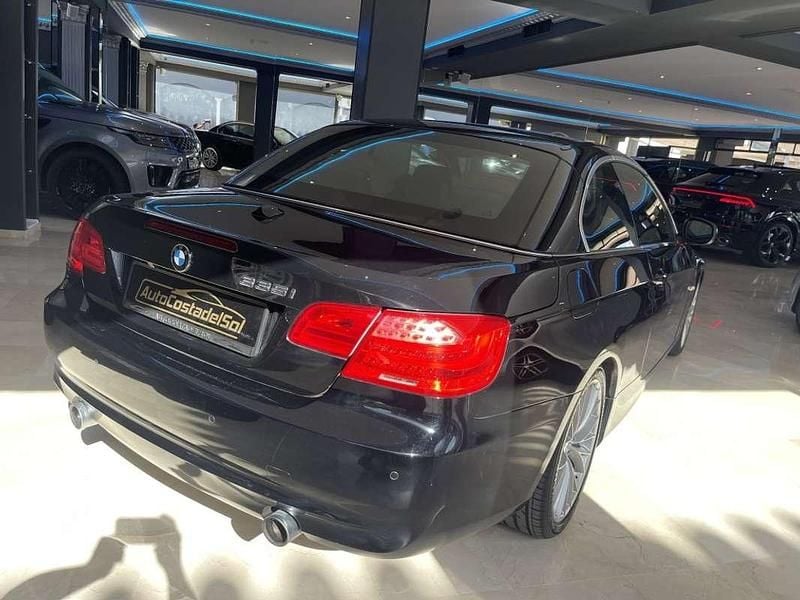 Käytetty BMW 335 Cabriolet Comfort Edition 306 HP (225 kW) 2011 Sininen Avoauto