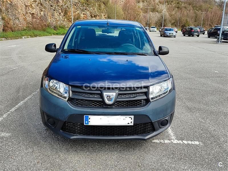 Usado Dacia Sandero Ambiance 75 CV (55 kW) 2014 Azul Berlina
