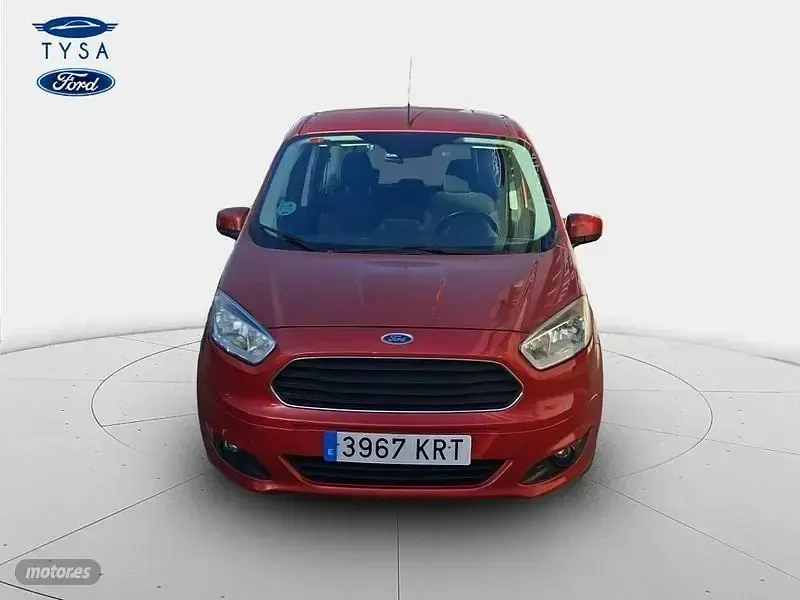 Usado Ford Tourneo Courier 75 CV (55 kW) 2018 Rojo Monovolumen