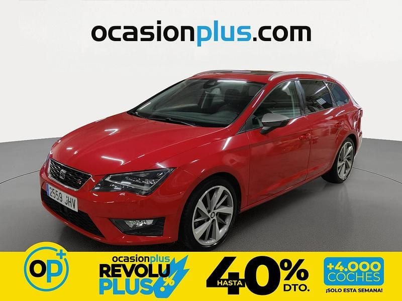 Usado Seat Leon FR 180 CV (132 kW) 2015 Rojo Monovolumen