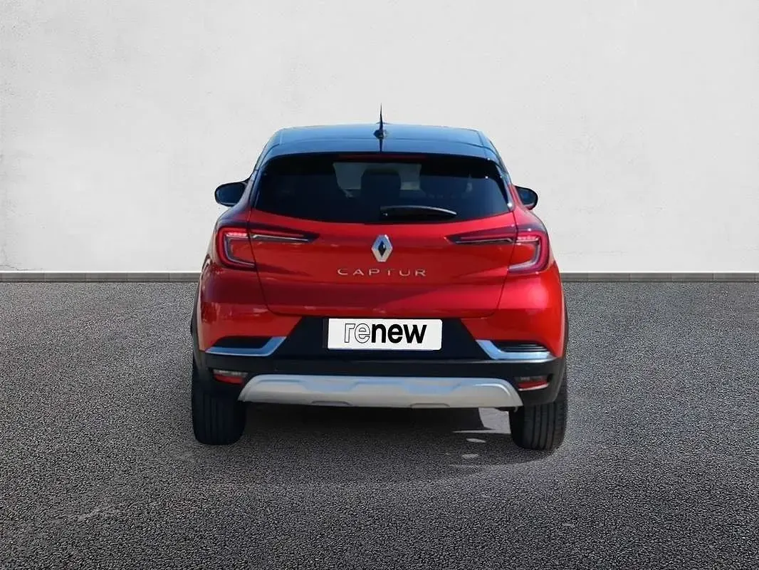 Usado Renault Captur 140 CV (102 kW) 2022 Rojo SUV