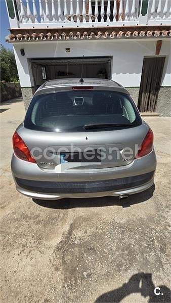 Gris / plata Usado 2006 Peugeot 207 Premium Berlina | 4000 € (Precio justo) - Imagen 1/4