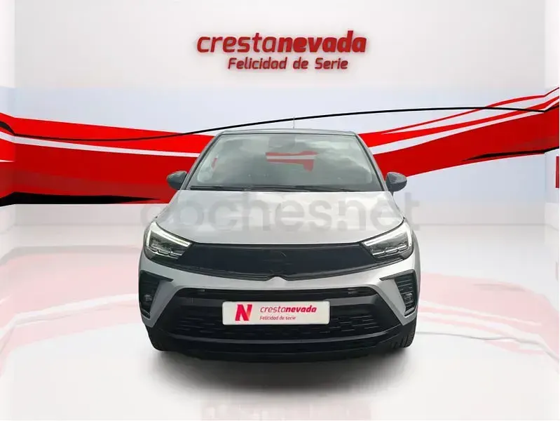 Usado Opel Crossland 110 CV (80 kW) 2023 Gris / plata SUV