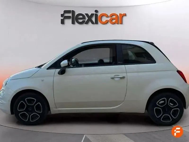 Usado Fiat 500C Club 70 CV (51 kW) 2023 Blanco Descapotable