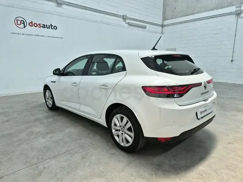 Usado Renault Mégane II Intens 115 CV (84 kW) 2022 Blanco Berlina