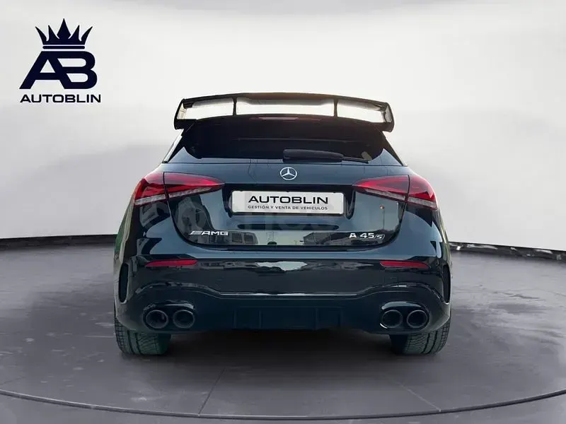 Usado Mercedes A45 AMG 421 CV (309 kW) 2022 Negro Utilitario