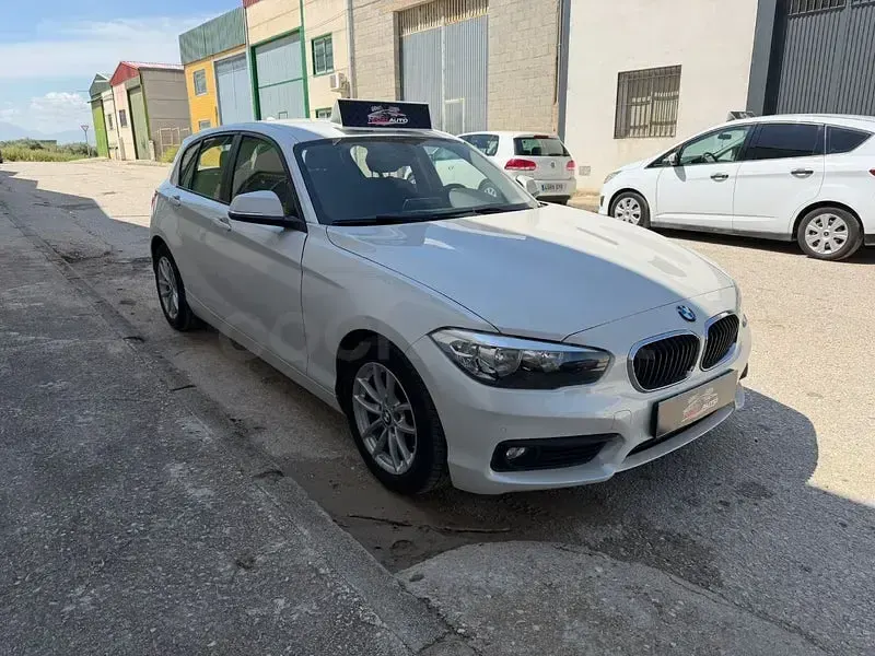 Usado BMW 116 116 HP (85 kW) 2015 Branco Citadino