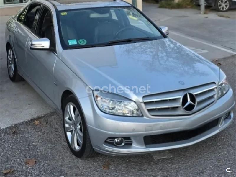 Gris / plata Usado 2010 Mercedes C180 Edition Berlina | 8900 € (Precio justo) - Imagen 1/4
