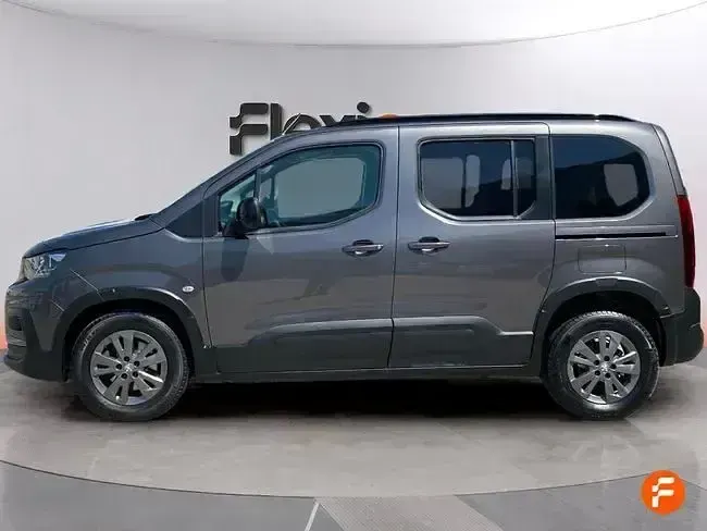 Usado Peugeot Rifter Allure 110 CV (80 kW) 2023 Gris Monovolumen