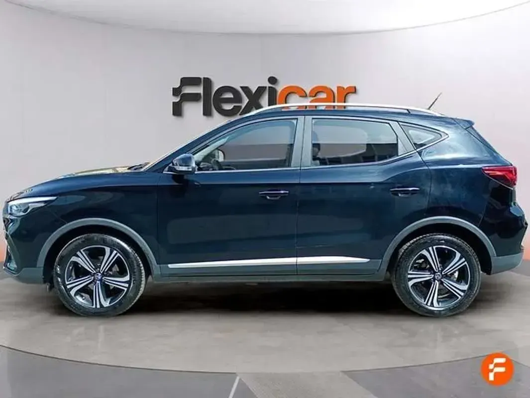 Usado MG ZS Comfort 106 CV (77 kW) 2022 Negro SUV
