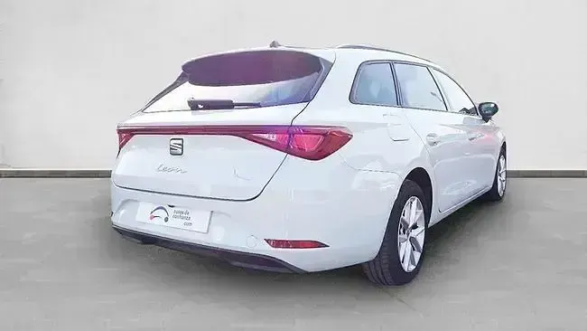 Usado Seat Leon Style 115 CV (84 kW) 2021 Blanco