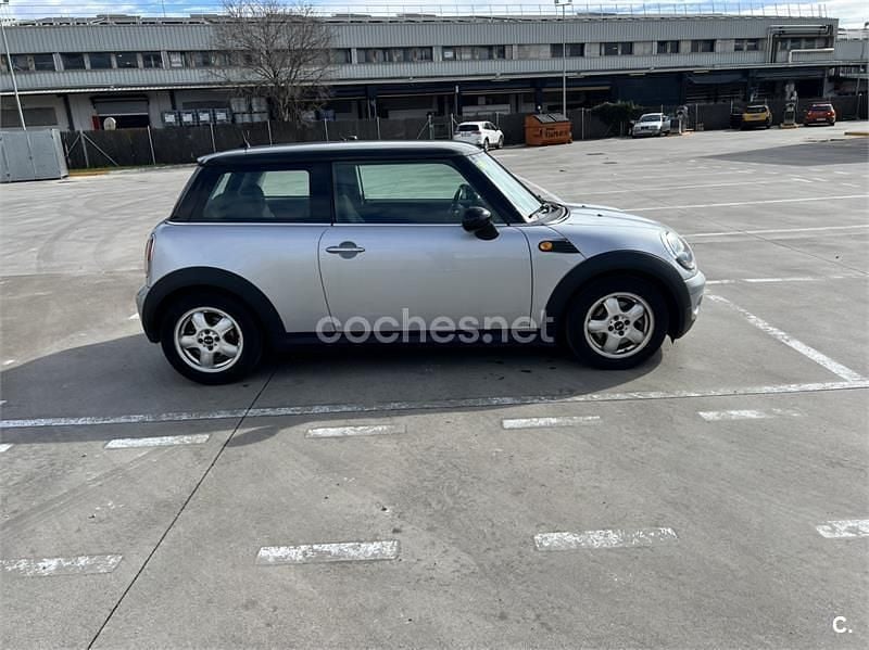 Usado Mini Cooper 120 CV (88 kW) 2007 Gris / plata Utilitario