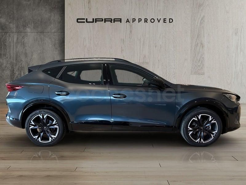 Usado Cupra Formentor 204 CV (150 kW) 2025 Gris / plata SUV