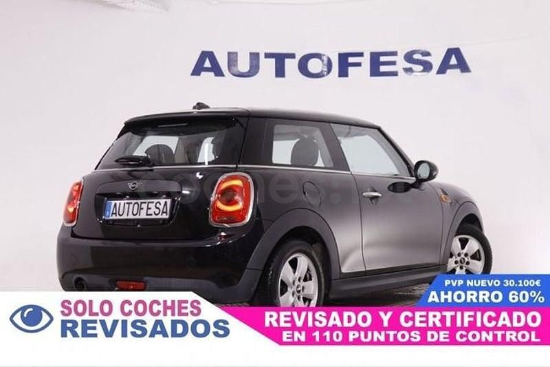 Usado Mini ONE 102 CV (75 kW) 2018 Negro Utilitario