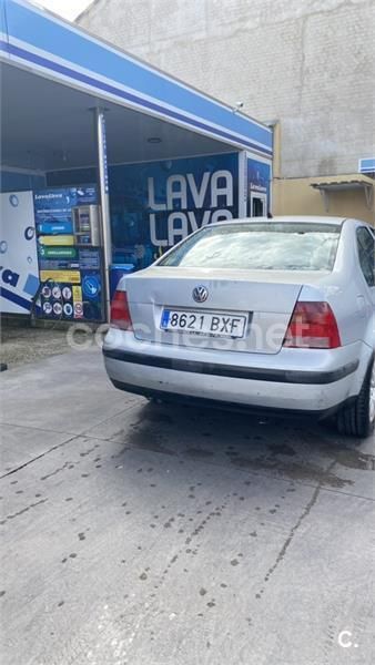 Usado VW Bora Highline 115 CV (84 kW) 2002 Berlina