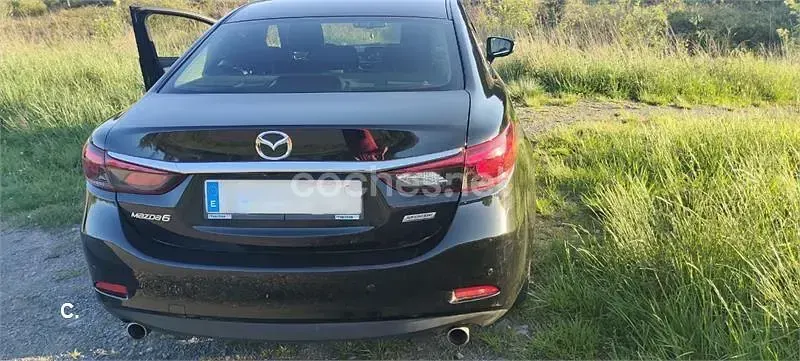 Usado Mazda 6 Luxury 175 CV (128 kW) 2015 Negro Berlina