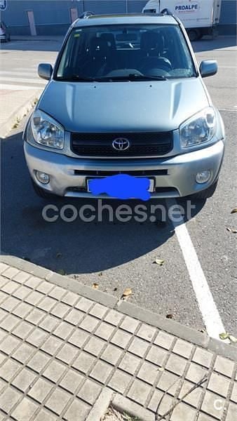 Usado Toyota RAV4 Executive 150 CV (110 kW) 2005 Gris / plata SUV