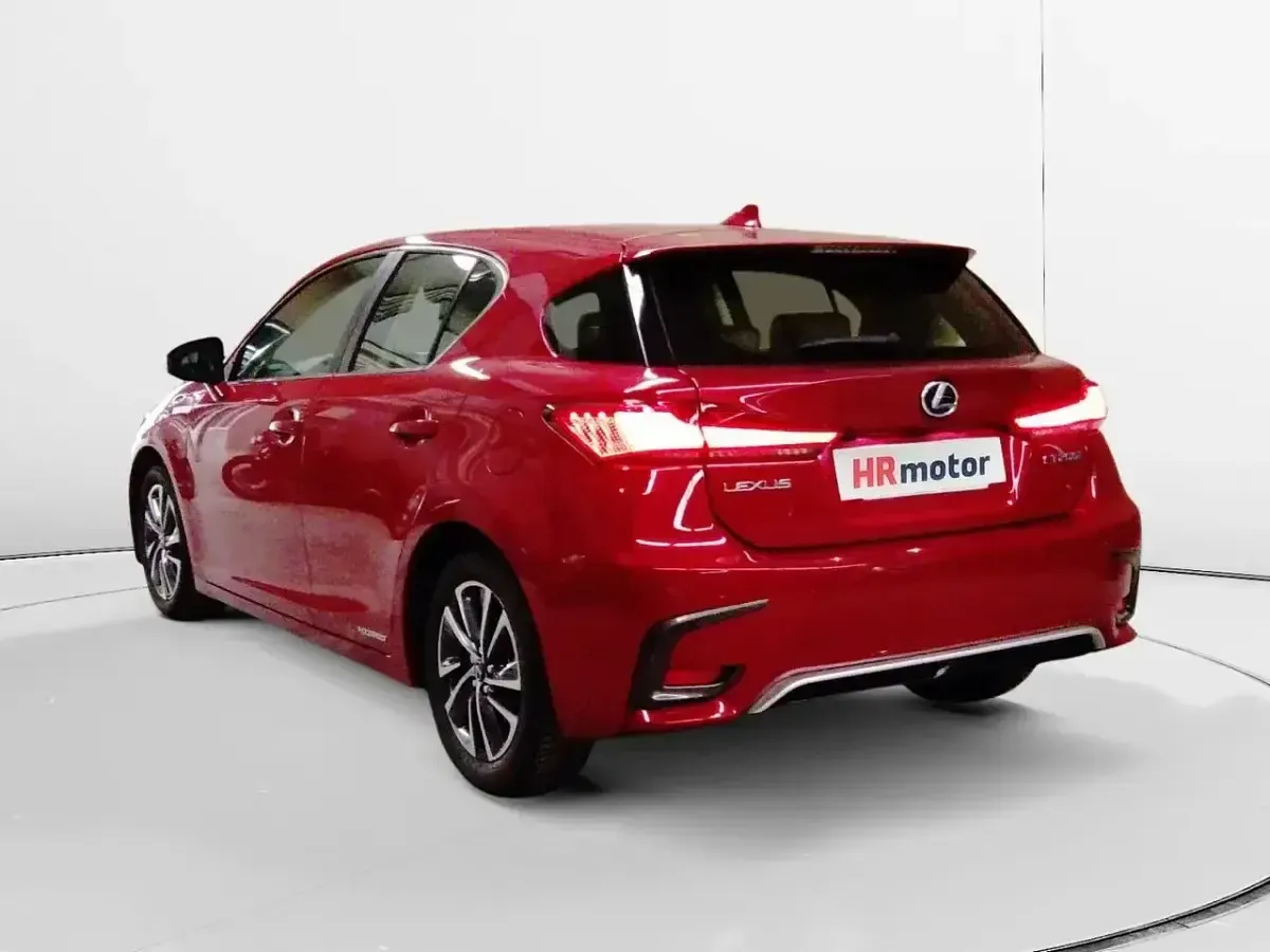 Usado Lexus CT200h Business Edition 136 CV (100 kW) 2020 Rojo