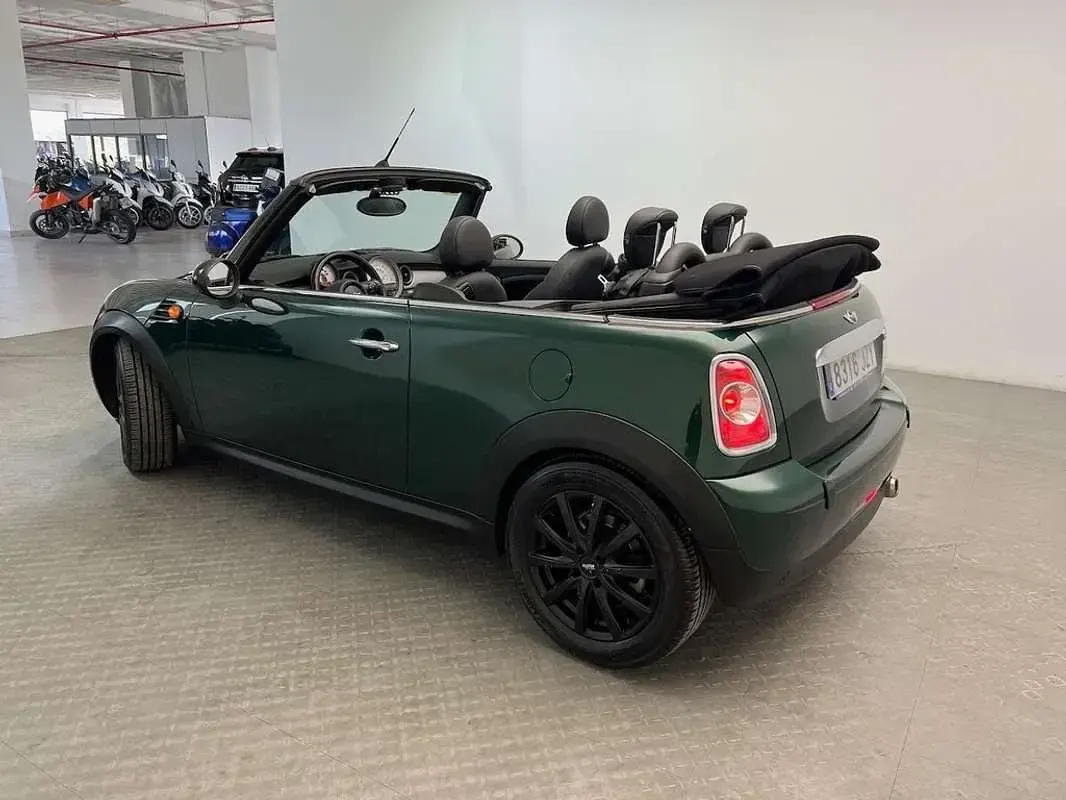 Usado Mini Cooper D Cabriolet 116 CV (85 kW) 2011 Verde Descapotable