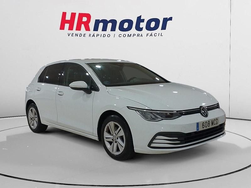Negro Usado 2022 VW Golf VIII Life Familiar | 15.890 € (Precio justo) - Imagen 1/4