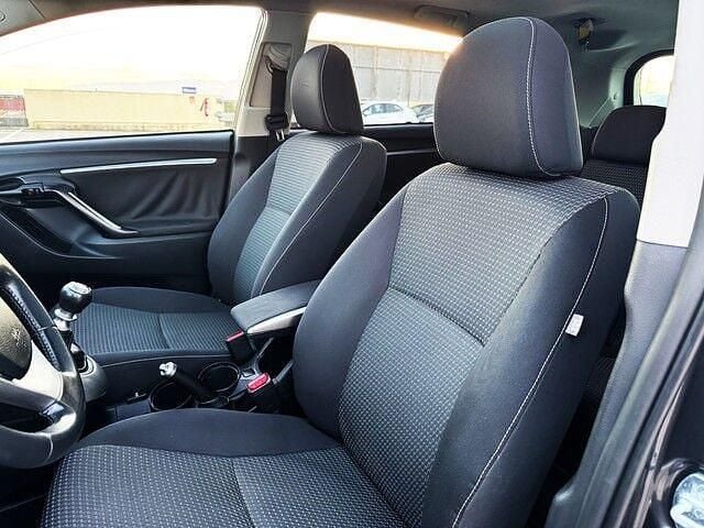 Usado Toyota Verso Advance 113 CV (83 kW) 2014 Gris / plata Monovolumen