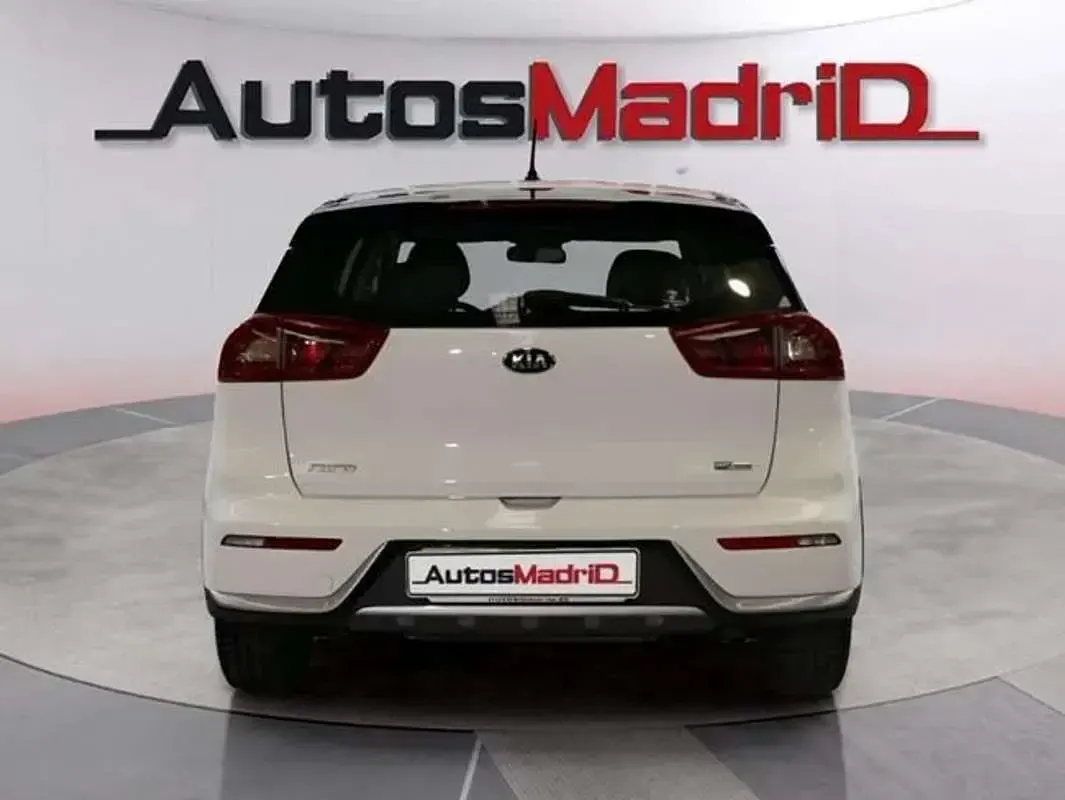 Usado Kia Niro 141 CV (103 kW) 2019 Blanco SUV