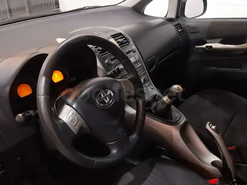 Usado Toyota Auris Sol 124 CV (91 kW) 2007 Negro Utilitario