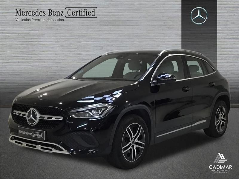 Usado Mercedes GLA180 Progressive 136 CV (100 kW) 2021 Negro SUV