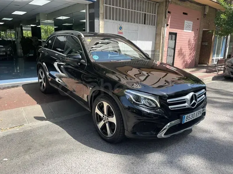 Usado Mercedes GLC250 204 CV (150 kW) 2018 Negro SUV