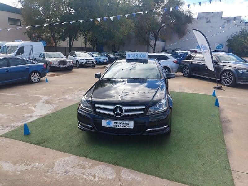 Usado Mercedes C220 170 CV (125 kW) 2012 Negro Coupe