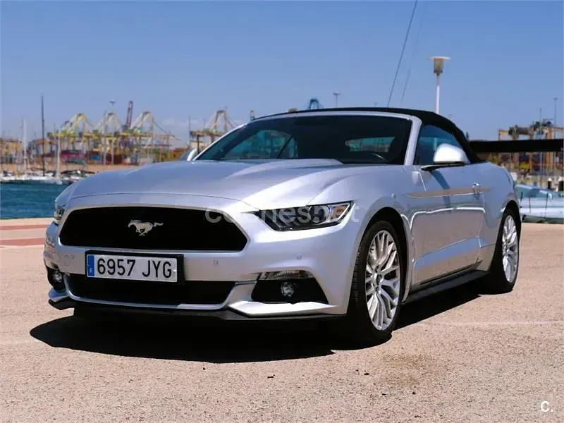 Usado Ford Mustang Convertible 314 CV (230 kW) 2017 Gris / plata Descapotable