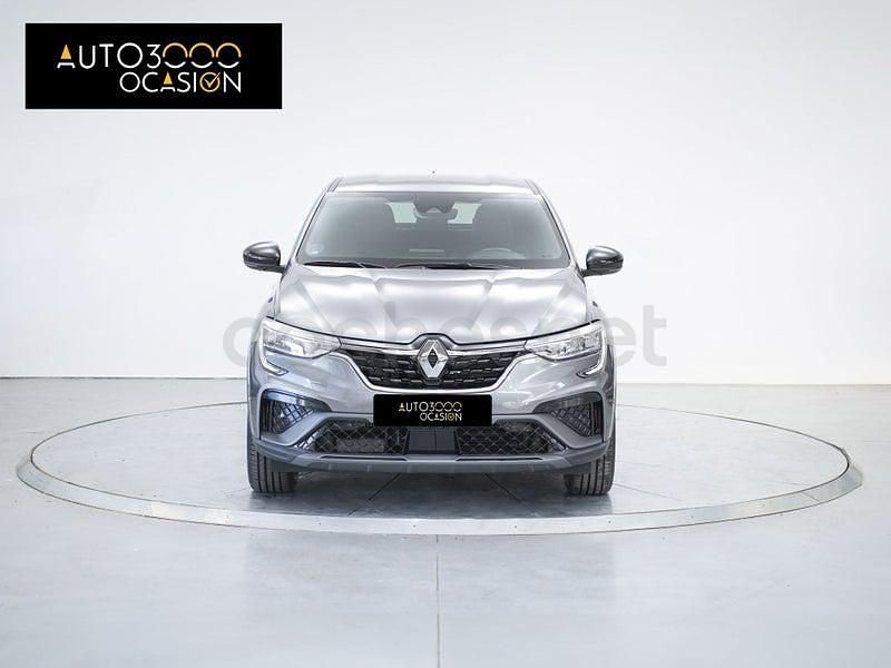 Usado Renault Arkana RS Line 160 CV (117 kW) 2023 Gris / plata SUV
