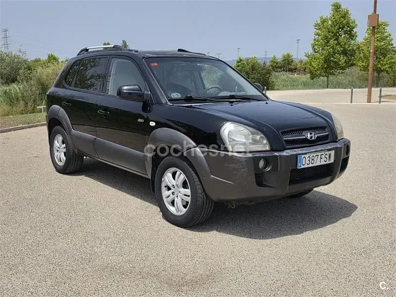 Usado Hyundai Tucson Style 140 CV (102 kW) 2007 Negro SUV