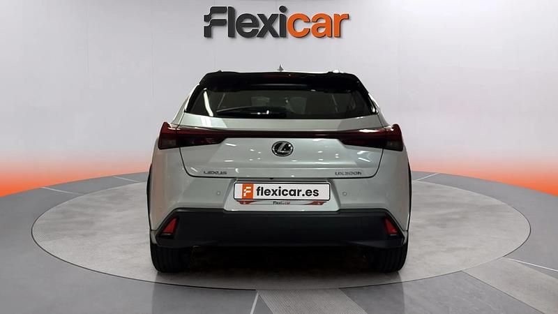 Usado Lexus UX Sport Line 199 CV (146 kW) 2024 Blanco SUV