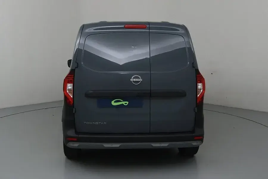 Usado Nissan Townstar Acenta 130 CV (95 kW) 2022 Familiar