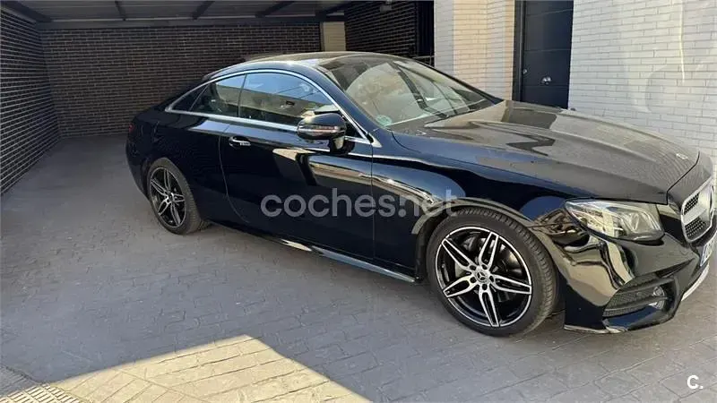 Usado Mercedes E220 194 CV (142 kW) 2018 Negro Coupe