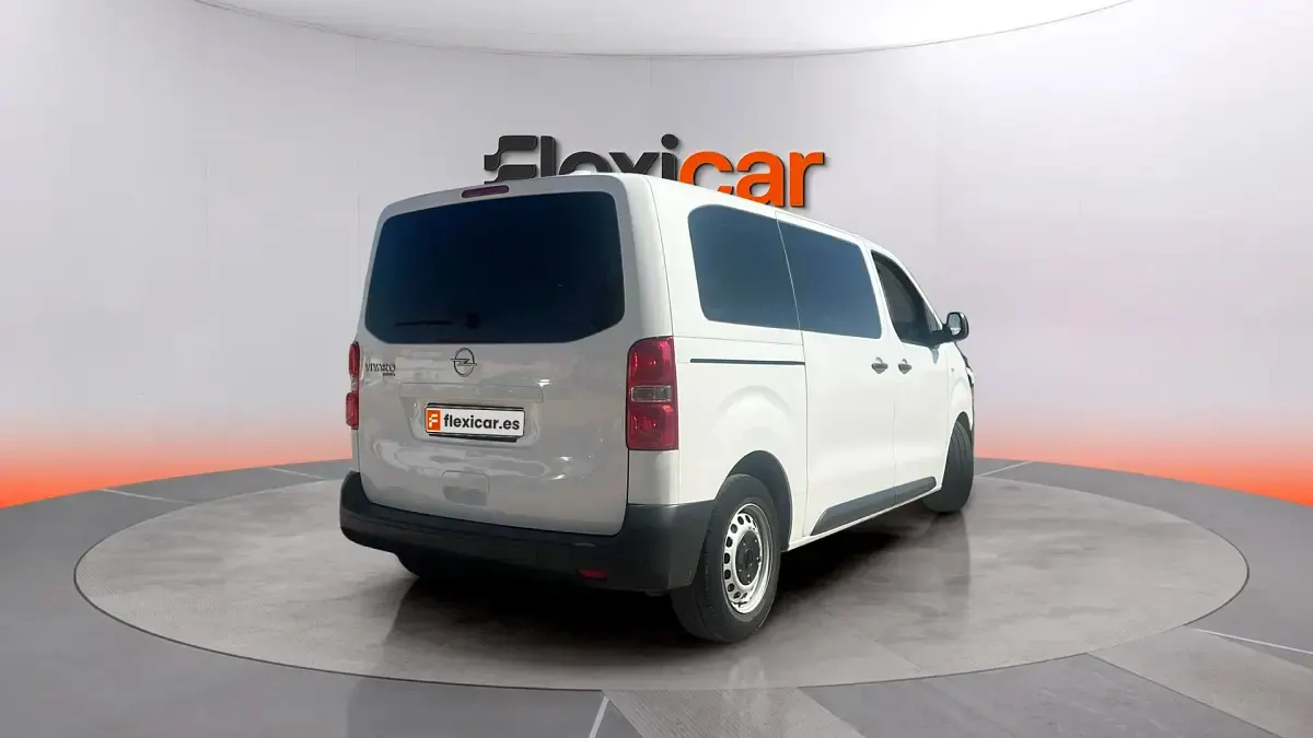 Usado Opel Zafira Life Business 120 CV (88 kW) 2020 Blanco Monovolumen